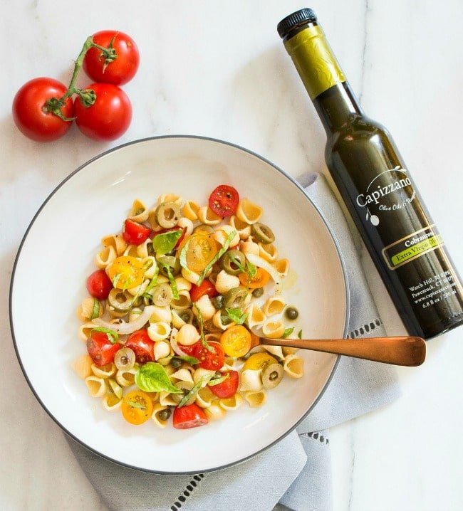 Easy Pasta Salad with Tomatoes, Olives & Basil